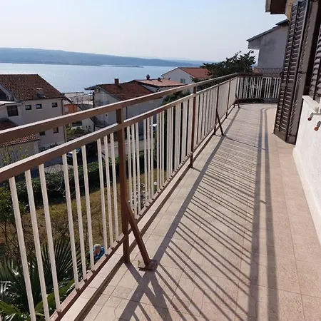 Nikola, Crikvenica