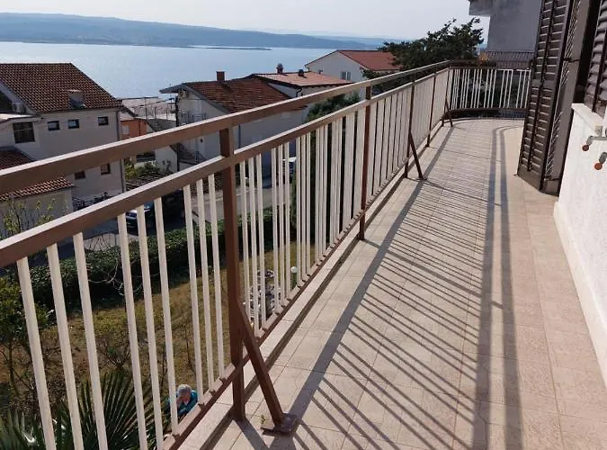 Nikola, Crikvenica