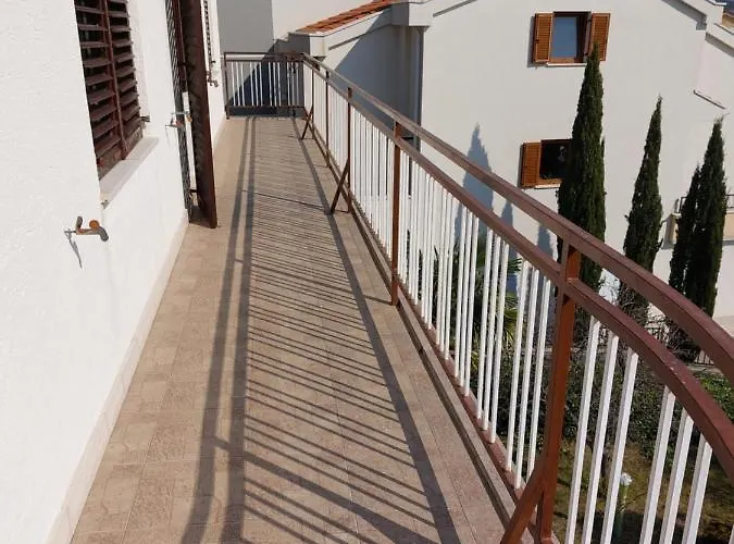 Nikola, Appartamento *